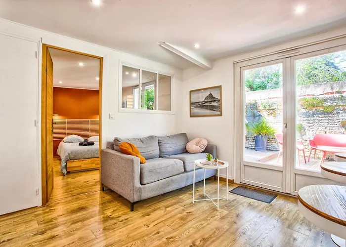 Διαμέρισμα Fraichement Renovee - Jacuzzi Au Coeur De